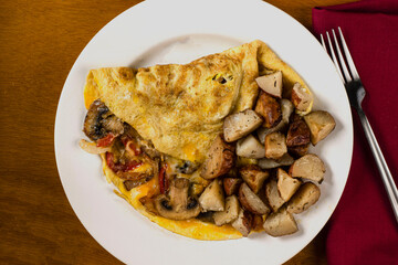 mushroom pepper  and onion omelet