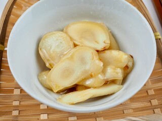 한국의 음식 인삼 꿀절임