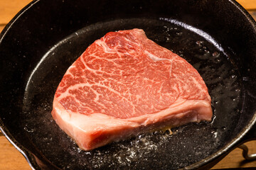 グリルステーキ Thick cut luxury fresh beef steak