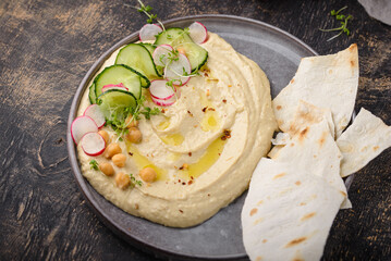 Hummus from chickpeas and pita bread.