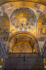 Fototapeta na wymiar Ceiling mosaics of the St Mark's Basilica in Venice