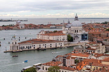 Fototapeta na wymiar View of the Basilica di Santa Maria della Salute in Venice from the St Mark's Campanile