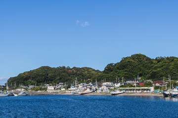 陽の当たる漁村