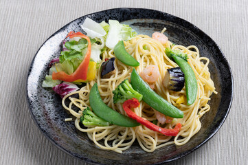 夏野菜のパスタ