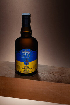Wolfburn whisky for the Ukrainian Humanitarian Relief Fund.