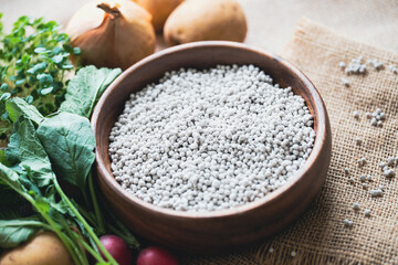 肥料　施肥　ガーデニング　農業　野菜