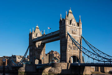 Fototapeta na wymiar the Tower Bridge over River Thames in London