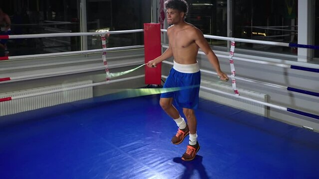 Kick-Boxer Зображення — огляд 2,716 Стокові фото, векторні зображення й ...
