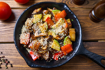 Meat pan with vegetables