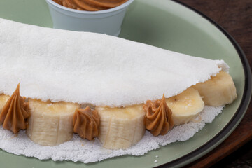 Focus on traditional tapioca of banana and peanut butter.