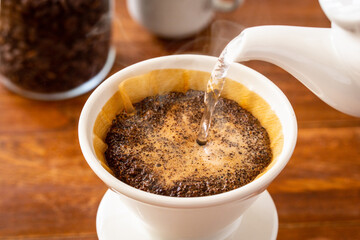 コーヒーを淹れる