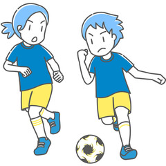 ユニフォーム姿でサッカーをする子どもたち
