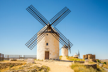 Fototapeta na wymiar View at the Windmills and La Muela castle near Consuegra town - Spain