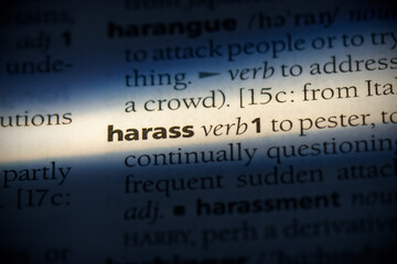 Obraz premium harass