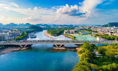 Naklejka premium Lijiang River Bridge, Guilin, Guangxi, China