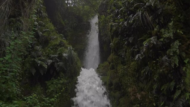 Poc poc waterfall in Cusco 2