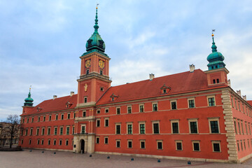 Fototapeta premium Royal Castle in Castle Square in Warsaw, Poland