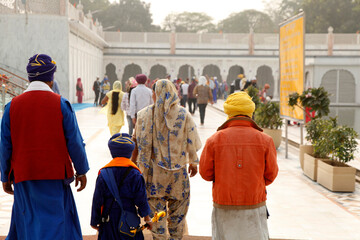 New Delhi: Sikh devotees visitNew Delhi: Sikh devotees visit Gurdwara Bangla Sahib