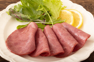 牛タン　(スモーク　桜チップの燻製)
