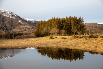 Fototapeta premium lake in the mountains