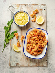 Fried shrimps with aioli