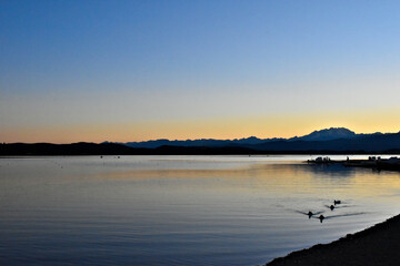Tramonto sul lago di Varese