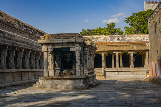 The Varadharaja Perumal Temple and Lord Atthi Varadar Perumal god statue inside the pond, Kanchipuram, Tamil Nadu, South India - Sculptures, archeological, Religion and Worship scenario image