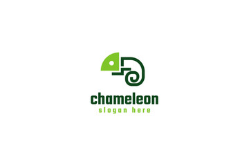 Flat chameleon logo design template © Brandingasik