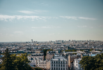 Fototapeta na wymiar Paris montmartre neighborhood with a view from the sacre coeur over paris