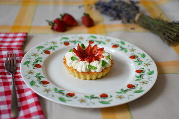 Strawberry Mini Tart With Mascarpone Filling And Almond Crust
