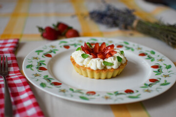Strawberry Mini Tart With Mascarpone Filling And Almond Crust