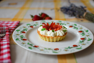 Obraz na płótnie Canvas Strawberry Mini Tart With Mascarpone Filling And Almond Crust