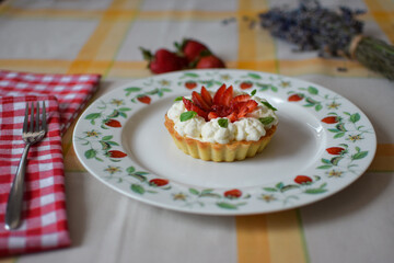 Strawberry Mini Tart With Mascarpone Filling And Almond Crust