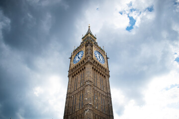 Fototapeta na wymiar Dramatic Big Ben Elizabeth Clock Tower