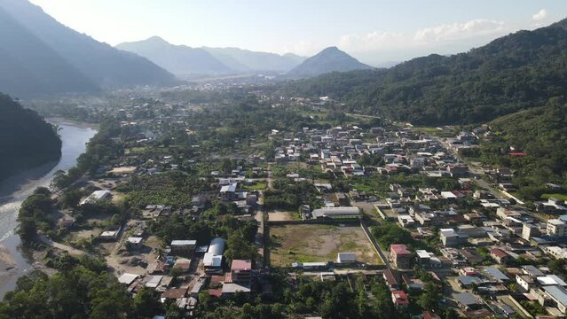 CIUDAD DE TINGO MARIA TOMA A&Eacute;REA JUNIO 2022