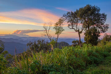Fototapeta na wymiar Impressive scenery during sunset from Kiew Lom viewpoint,Pang Mapa districts,Mae Hong Son,Northern Thailand. 