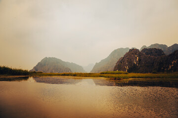 Fototapeta premium Beautiful sunset on lake background and scenery landscape