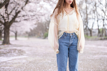 Obraz premium 桜と女性 Cherry Blossoms 