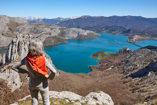 Picturesque reservoir and mountain landscape in Riano. Trekking. Spain