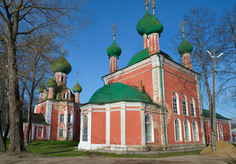 Fototapeta na wymiar Vladimir Cathedral and Alexander Nevsky Church