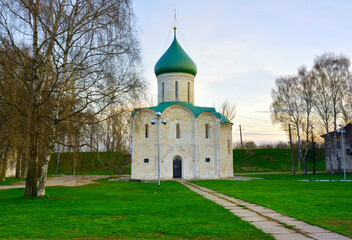 Fototapeta na wymiar The Transfiguration Cathedral in Pereslavl-Zalessky