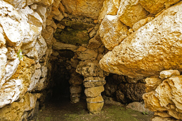 Navetiforme,poblado talayótico de Son Mercer de Baix(s.XII a.c.). Menorca. Baleares.España. © Tolo
