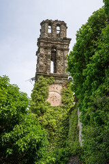 Le campanile des ruines du couvent Saint François d'Orezza, Piedicore, Castagniccia, Haute Corse - 511479329