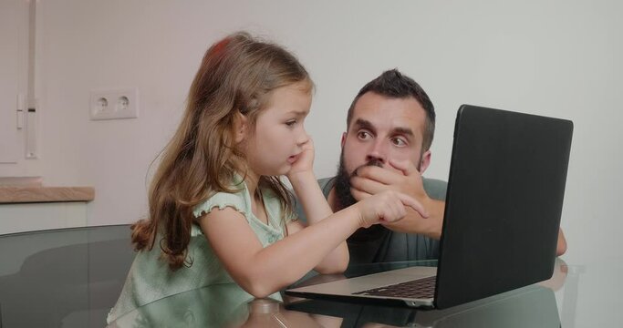 Father gets surprised to see message of daughter on laptop