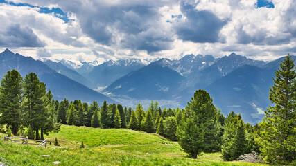 Fototapeta na wymiar Patscherkofel Alpine Panorama with Cloudy Sky