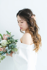 ウェディングドレスを着た花嫁