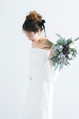 ウェディングドレスを着た花嫁