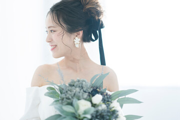 ウェディングドレスを着た花嫁