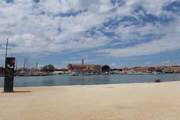 Fototapeta na wymiar Venise. Vue du Port.