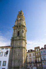 Fototapeta na wymiar Igreja e Torre dos Clerigos Church in Porto 